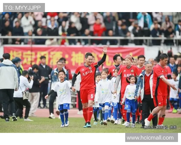 南京足球队状态变革引发热议球迷期待新篇章的崛起与挑战 南京足球队状态变革引发热议球迷期待新篇章的崛起与挑战